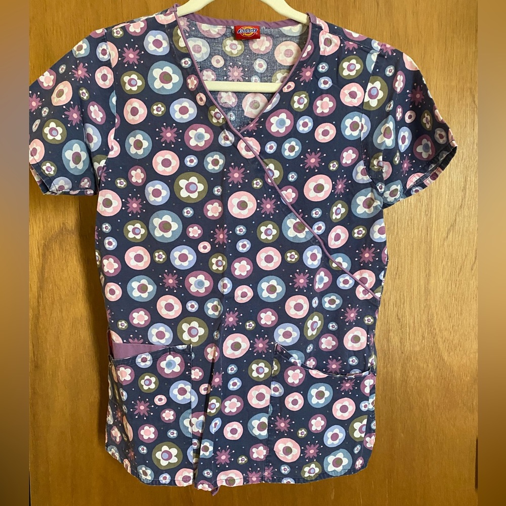 Dickies scrub top